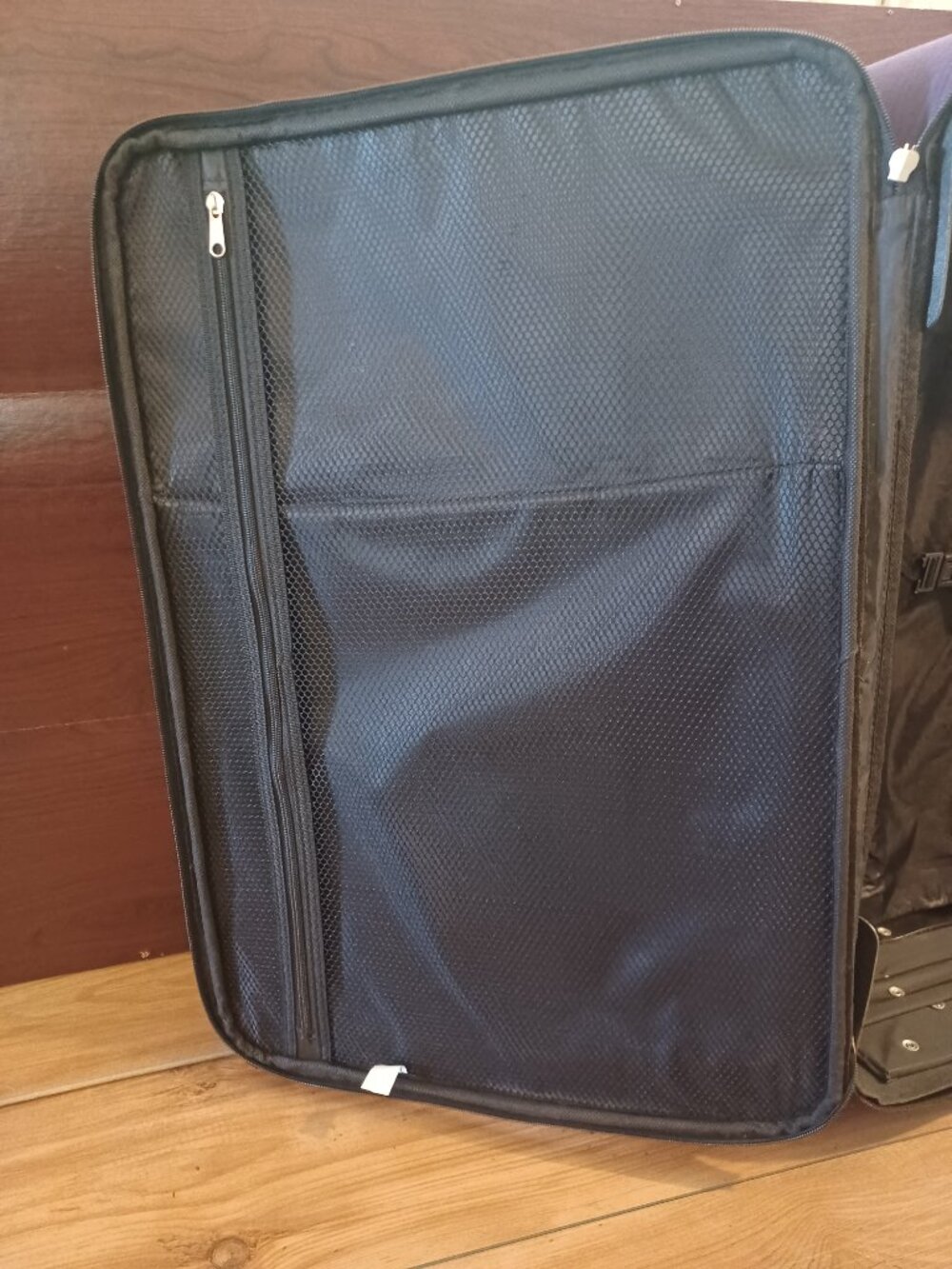 Medium Size Suitcase - Picture 7 of 10